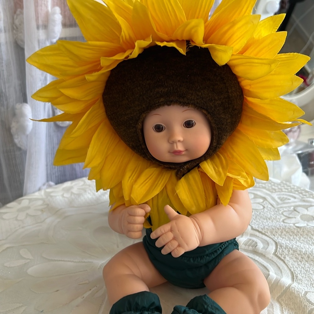 Anne Geddes boy plastic/rubber Sunflower doll with glass eyes